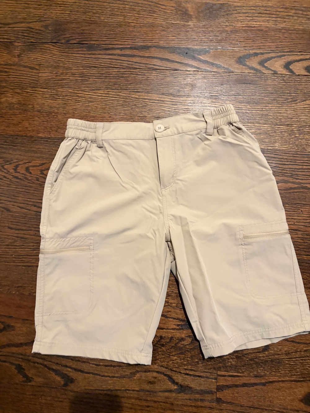 Women's Athletic Beige Performance Shorts with Cargo Pockets